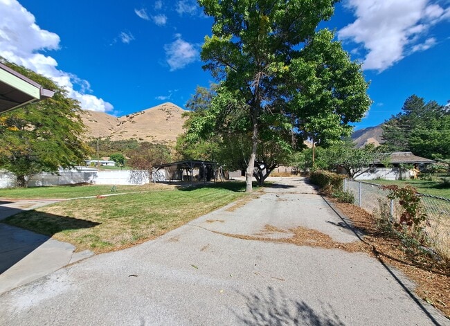 Building Photo - 775 S 2100 E