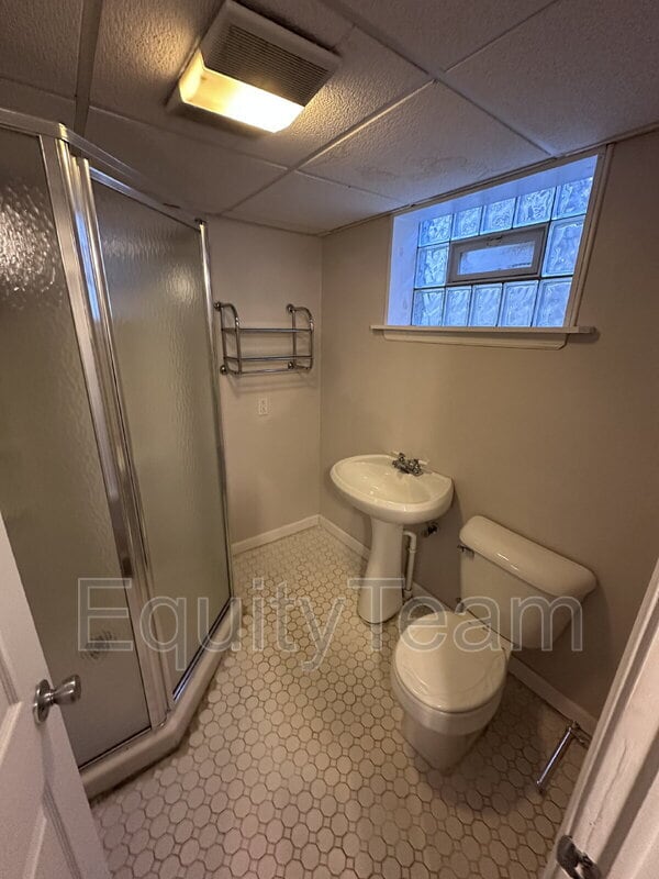 Building Photo - 4107 Sherwood Ave