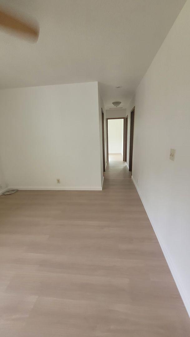 Building Photo - Remodeled 3-Bedroom Home with Garage & Fenced Yard – Easy Access to Hilo