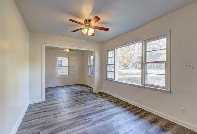 Building Photo - 1123 George Cir