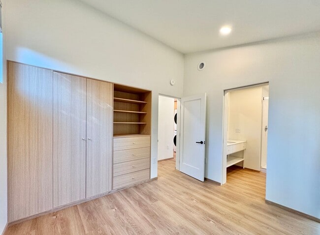 Building Photo - Newly Built 2 Bedroom 2 Bath Single Level ...