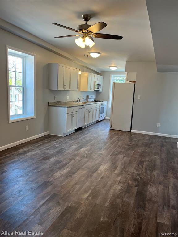 Building Photo - 10241 Hegel Rd