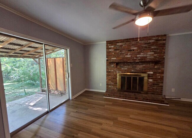 Building Photo - 2993 Laurencekirk Rd