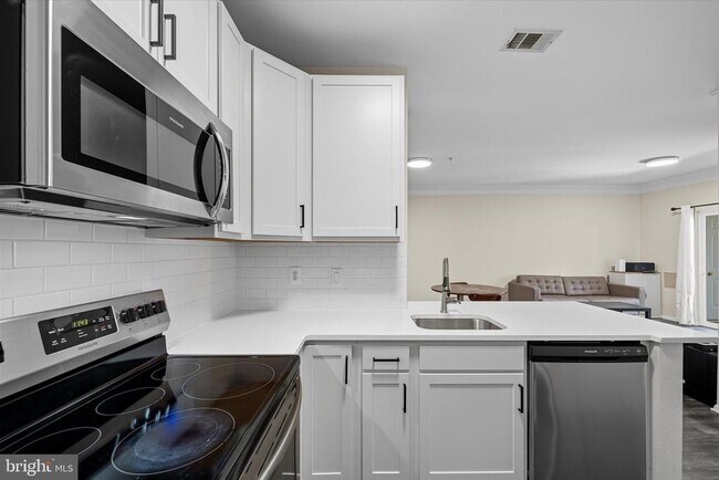 Building Photo - 1591 Spring Gate Dr.