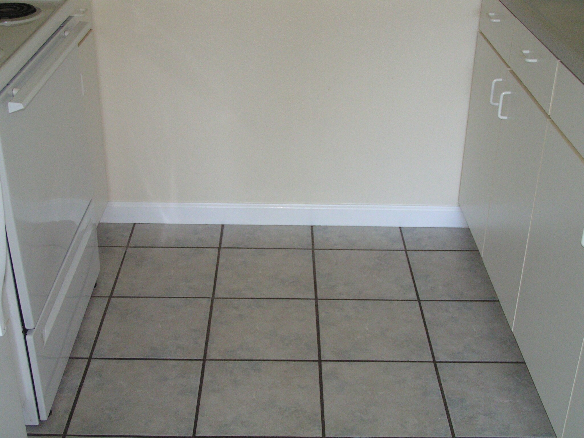 Building Photo - 2708 Wilson Ave