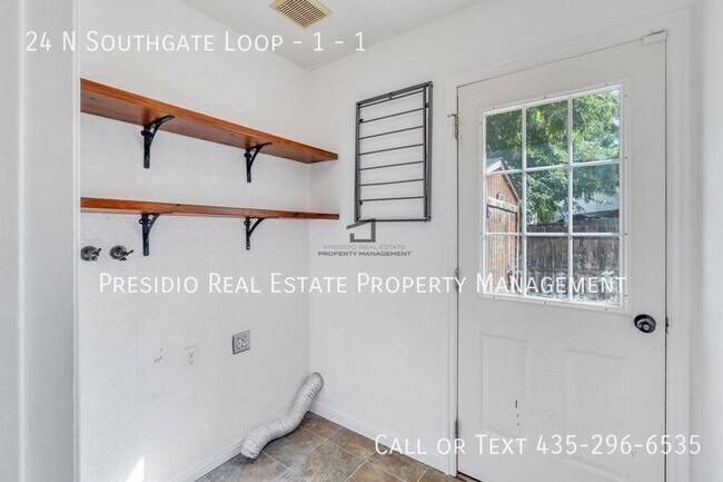 Building Photo - 24 N S Gate Lp