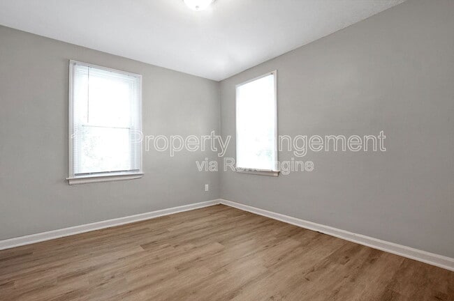 Building Photo - 350 S Chase Ave