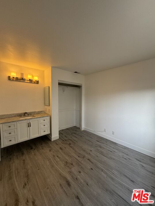 Building Photo - 816 N Inglewood Ave
