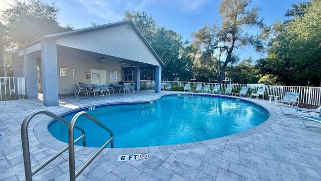 Building Photo - 9479 Tara Cay Ct