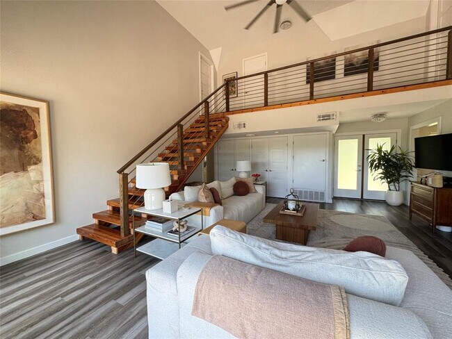 Building Photo - 2318 Matador Cir