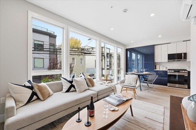 Building Photo - 134 New York Ave