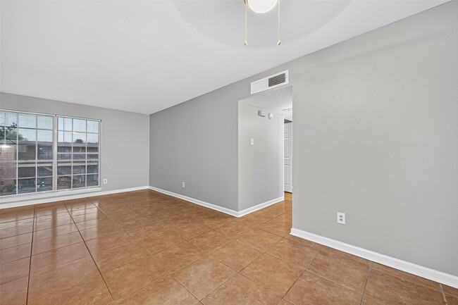 Building Photo - 7703 Moonmist Dr