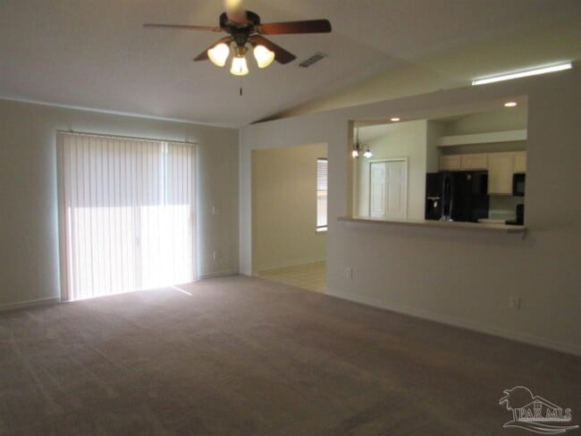 Building Photo - 7061 Season Dr