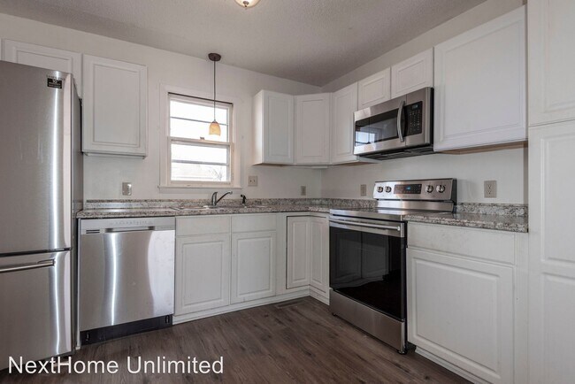 Building Photo - 6 br, 3 bath House - 540 W 12th St.