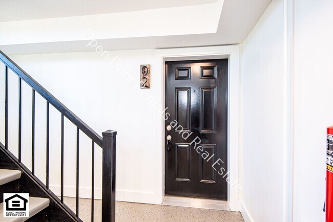 Building Photo - 1823 Griswold Dr
