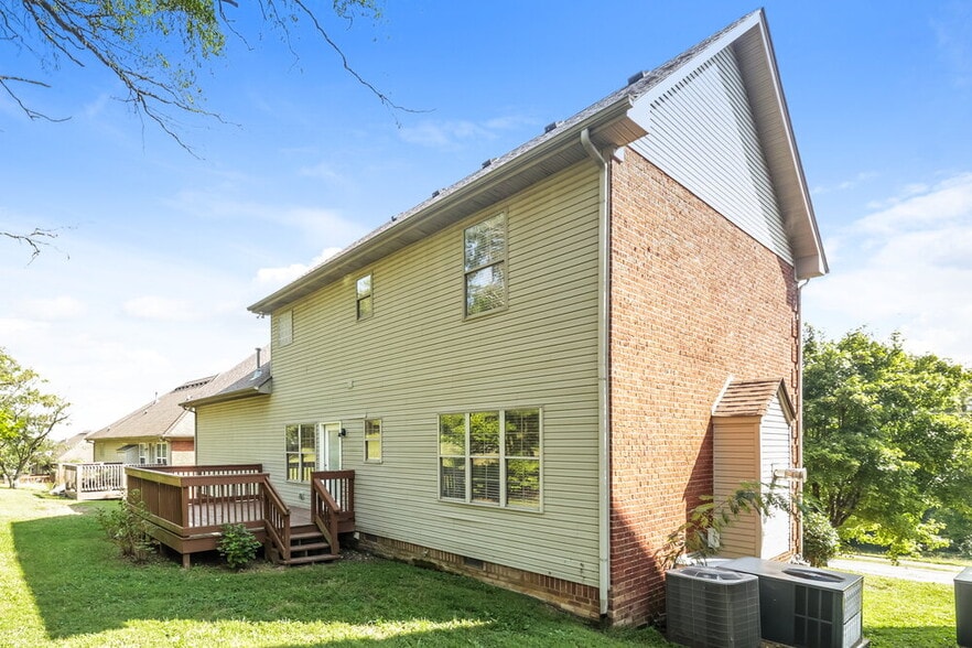 Building Photo - 6536 Broken Bow Dr