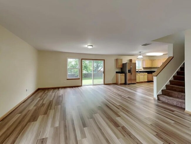 Building Photo - 1710 Stonegate Dr
