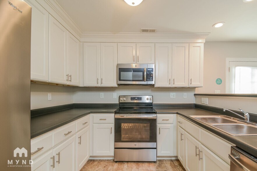 Building Photo - 5314 Hadrian Dr