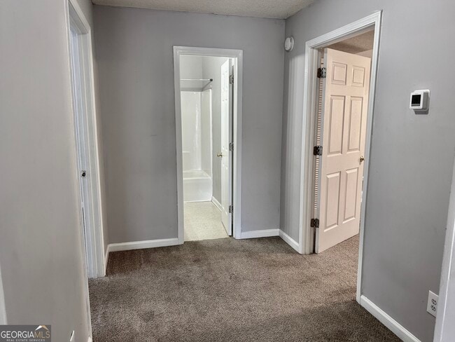 Building Photo - 22 Meadow Chase Way