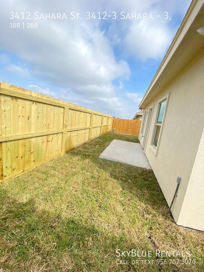 Building Photo - 3412 Sahara Dr