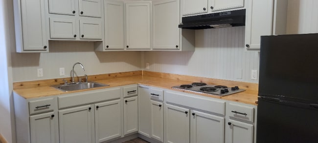 Building Photo - 13242 Montana Rd