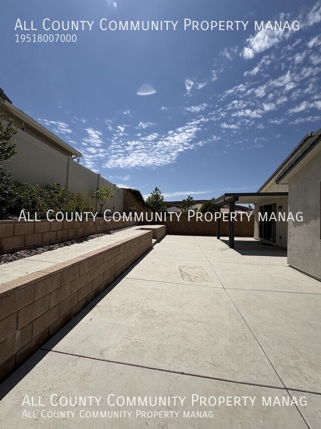 Building Photo - 33067 Muscadelle Ct