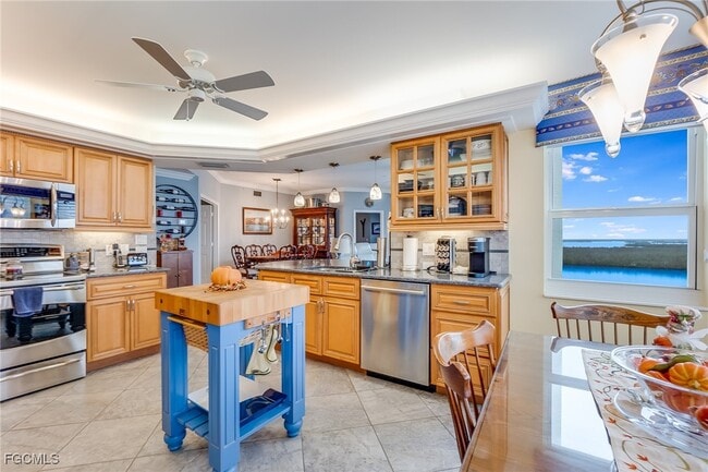 Building Photo - 4183 Bay Beach Ln