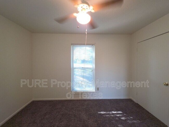 Building Photo - 304 McClendon Dr