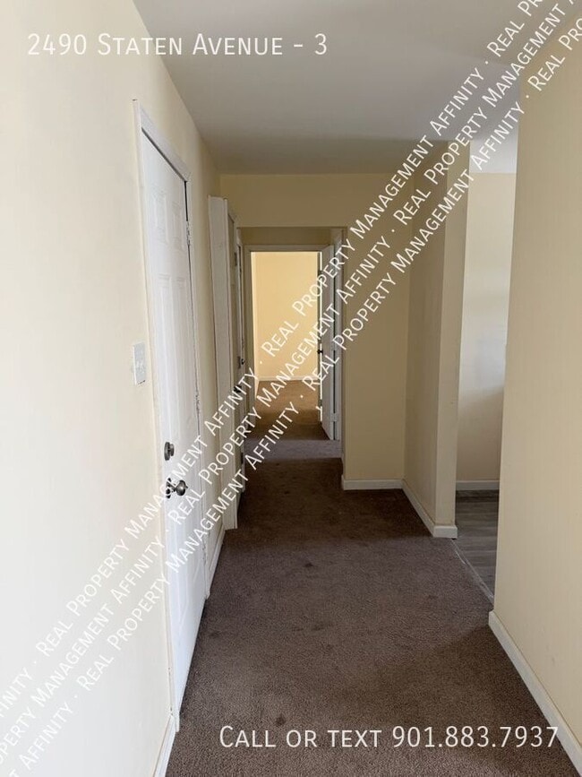 Building Photo - 2490 Staten Ave