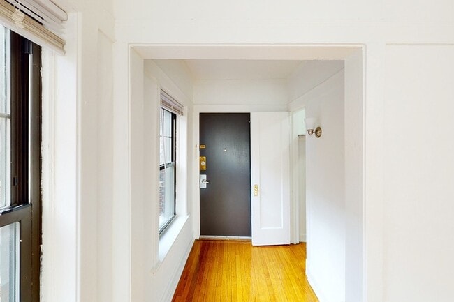 Floorplan - 5202-5210 S. Cornell Avenue