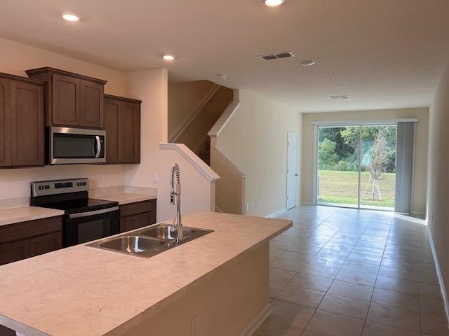 Building Photo - 8230 Watercourse Way
