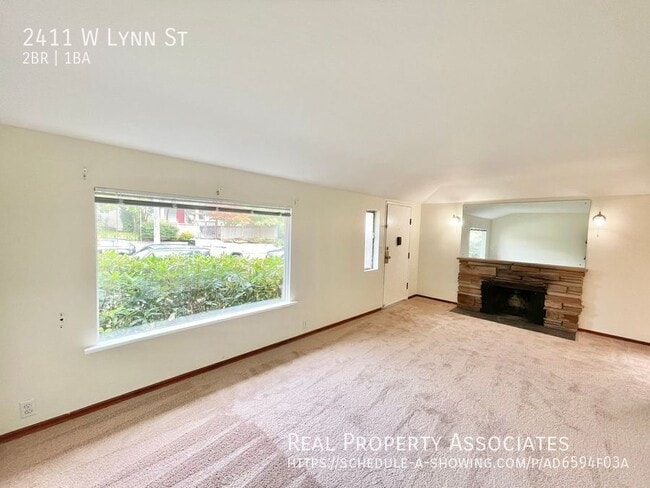 Building Photo - 2411 W Lynn St