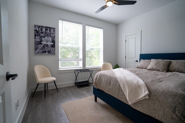 Building Photo - 3818 Lynnfield St