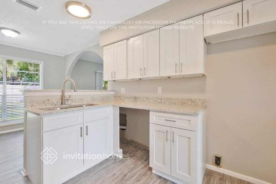 Building Photo - 4063 Greenwillow Ln W