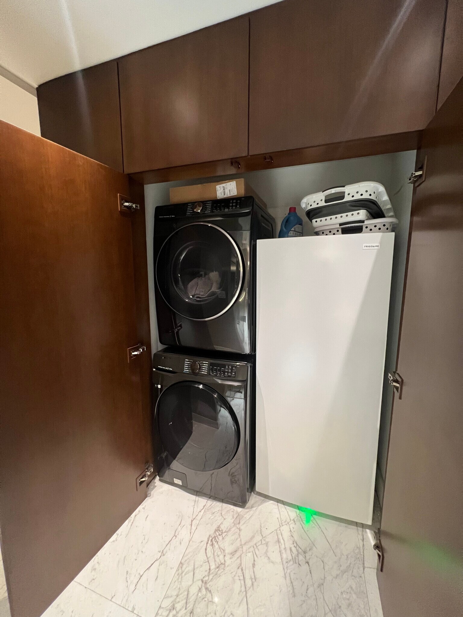 Building Photo - 21205 Yacht Club Dr