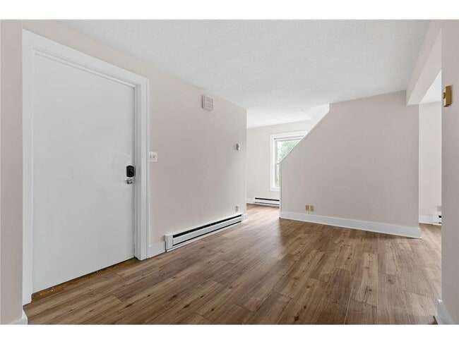 Building Photo - 2610 Dupont Ave S