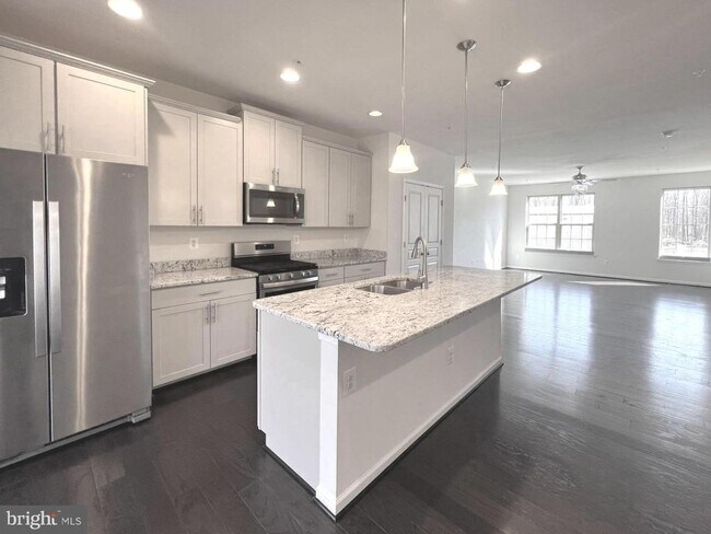 Building Photo - 620 Shore Forest Dr