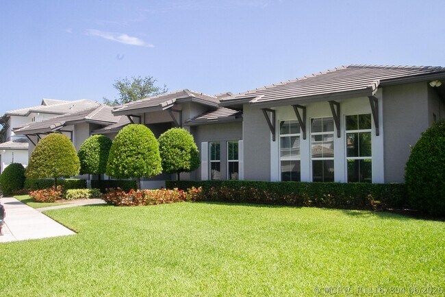 Building Photo - 23045 Clear Echo Dr
