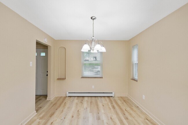 Building Photo - Stunning 3 bedroom home in Wilkins Township available now!