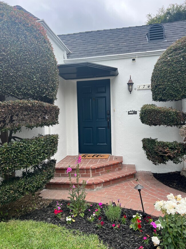 Building Photo - 1744 Stanton Ave