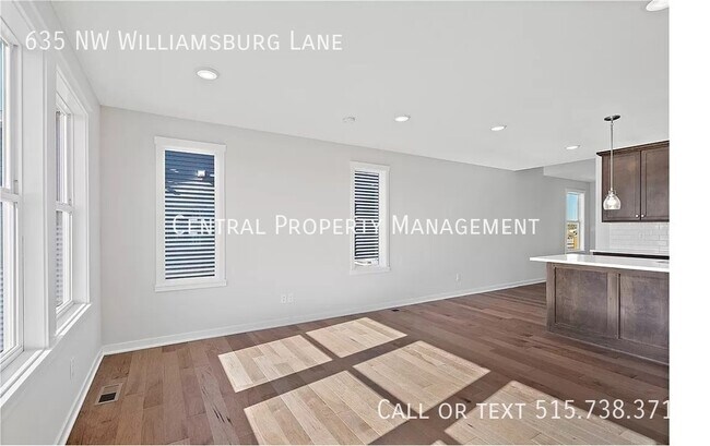 Building Photo - 635 NW Williamsburg Ln