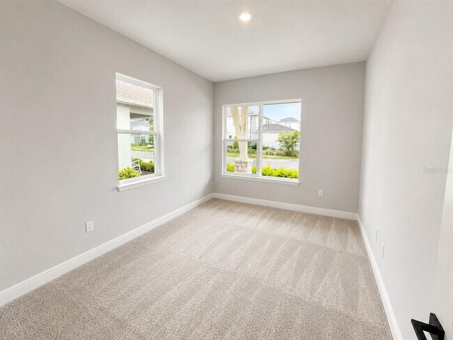 Building Photo - 13629 McMillan Dr