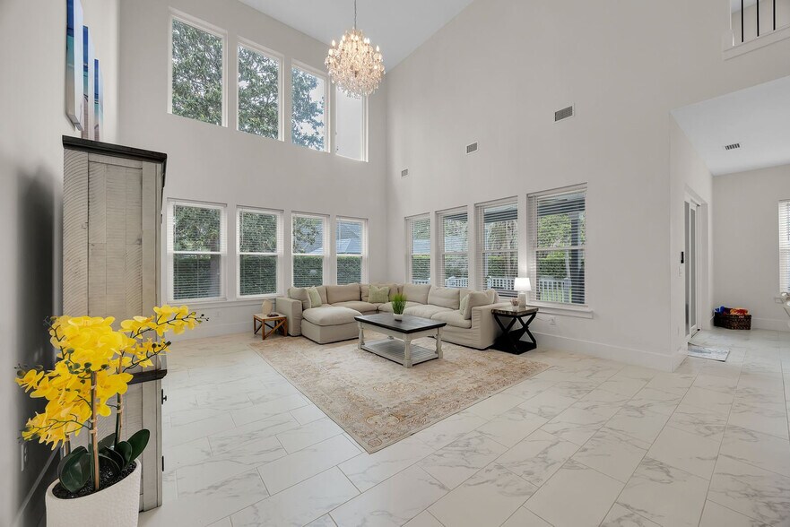 Building Photo - 586 A1A N