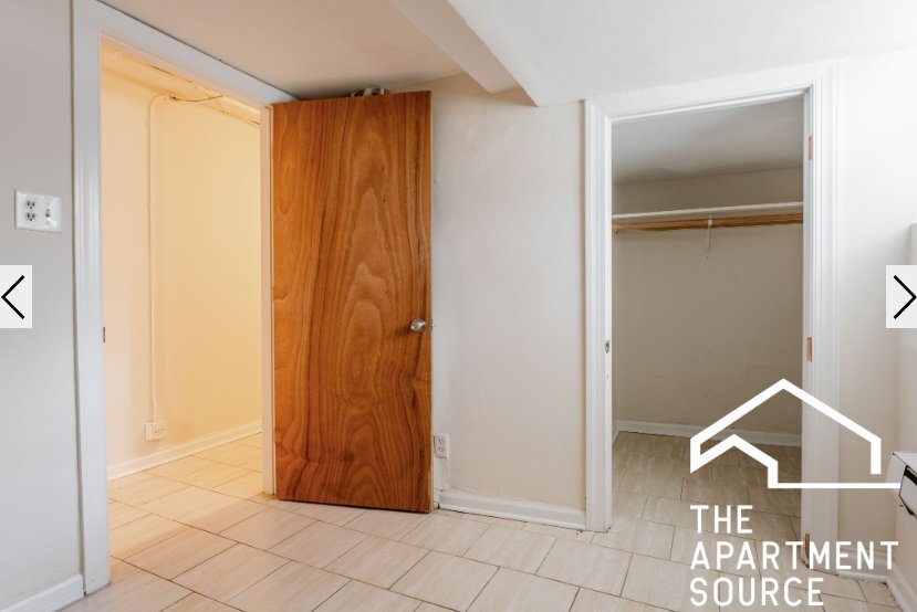 Building Photo - 2886 N Clark St