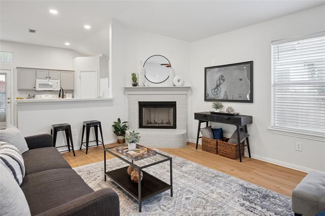 Building Photo - 521 Port Arthur Dr