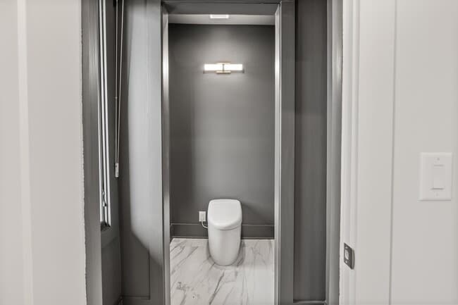 Building Photo - 601 S 9th St