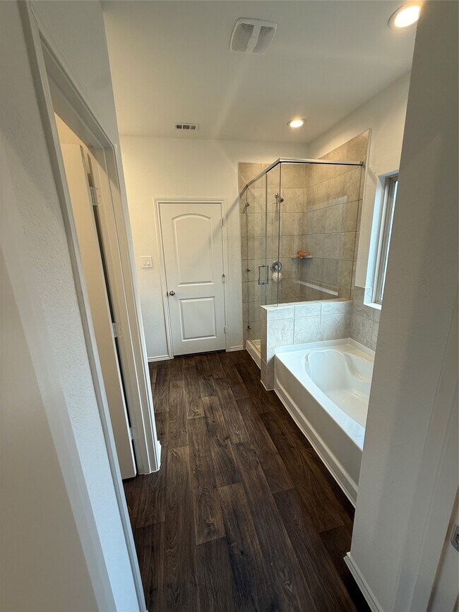 Building Photo - 2914 Roman Forest Blvd