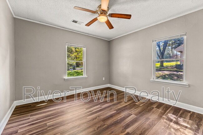 Building Photo - 1678 Alta Vista Ave