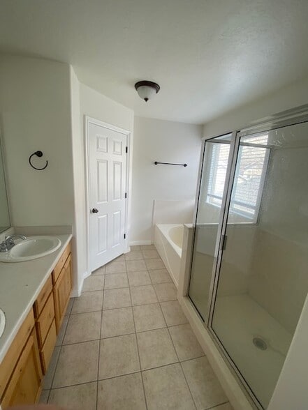 Building Photo - 1297 S 1430 E