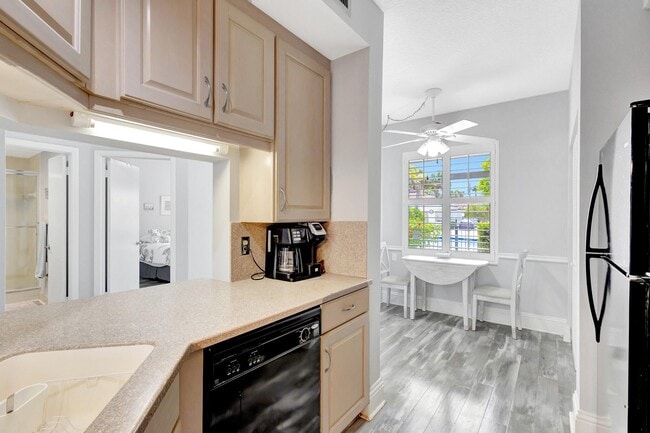 Building Photo - 200 Waterway Rd